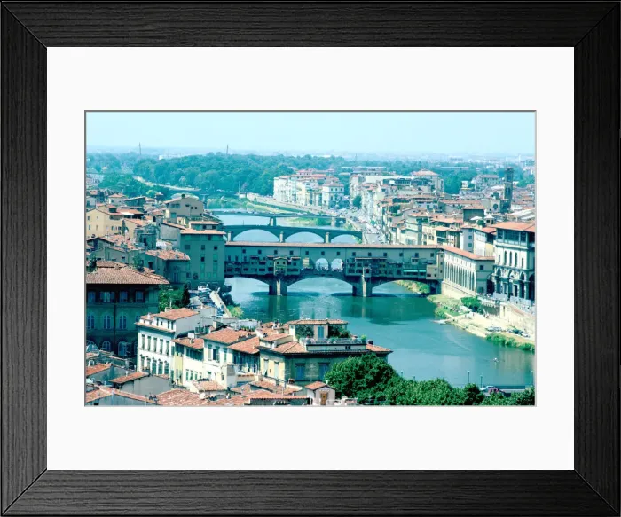 Framed Print : River Arno and Ponte Vecchio from Piazzale Michelangelo, Florence, Italy Framed Print : River Arno and Ponte Vecchio from Piazzale Michelangelo, Florence, Italy