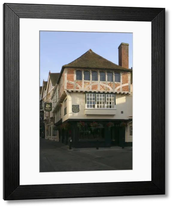 Framed Print : The Sun Hotel. built in 1503, Canterbury, Kent Framed Print : The Sun Hotel. built in 1503, Canterbury, Kent