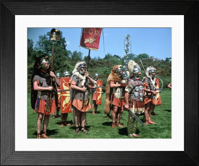 Framed Print : Re-enactors dressed as Roman soldiers Framed Print : Re-enactors dressed as Roman soldiers