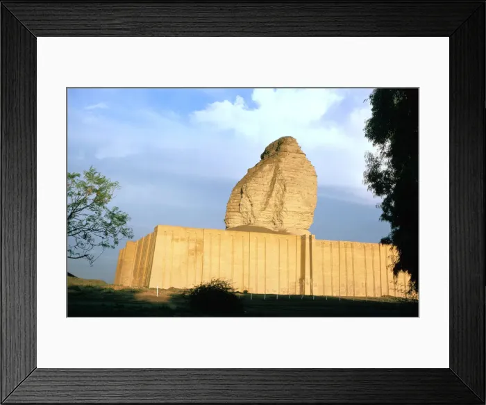 Framed Print : Ziggurat of Agar Quf, Dur-Kurigalzu, Iraq, 1977 Framed Print : Ziggurat of Agar Quf, Dur-Kurigalzu, Iraq, 1977