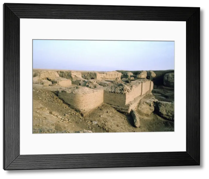 Framed Print : Royal cemetery, Ur, Iraq, 1977 Framed Print : Royal cemetery, Ur, Iraq, 1977