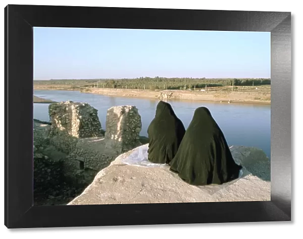Two Iraqi women at Bash Tapia Castle, Mosul, Iraq, 1977