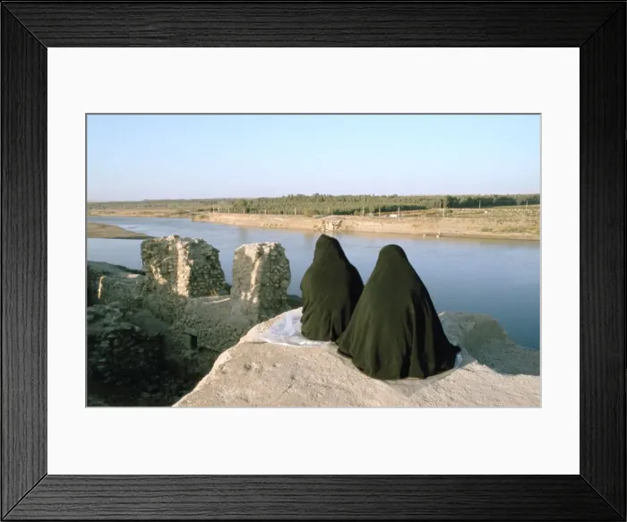 Framed Print : Two Iraqi women at Bash Tapia Castle, Mosul, Iraq, 1977 Framed Print : Two Iraqi women at Bash Tapia Castle, Mosul, Iraq, 1977