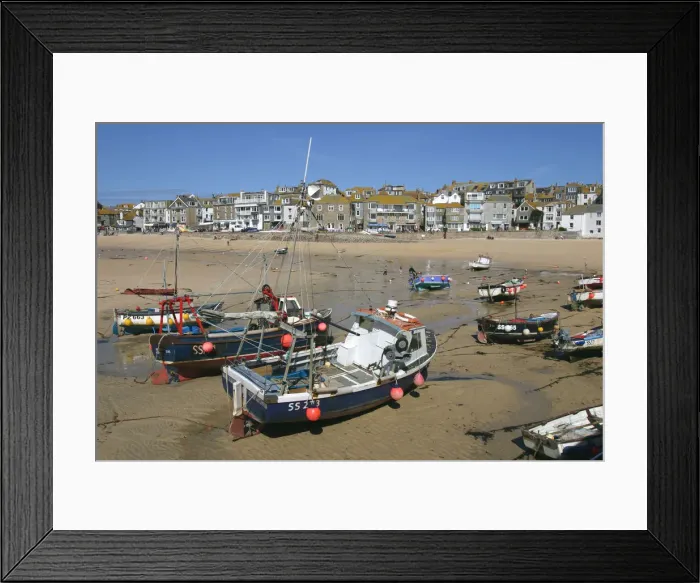 Framed Print : St Ives harbour at low tide, Cornwall Framed Print : St Ives harbour at low tide, Cornwall