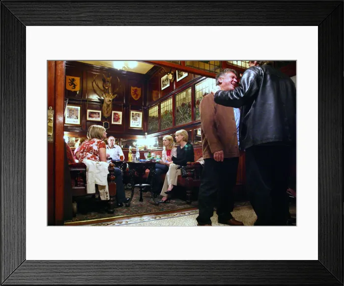 Framed Print : Interior of the Black Horse pub, Preston, Lancashire Framed Print : Interior of the Black Horse pub, Preston, Lancashire