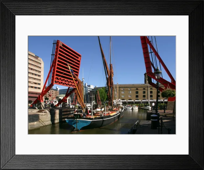 Framed Print : Barge passing through St Katherines Lock, London Framed Print : Barge passing through St Katherines Lock, London
