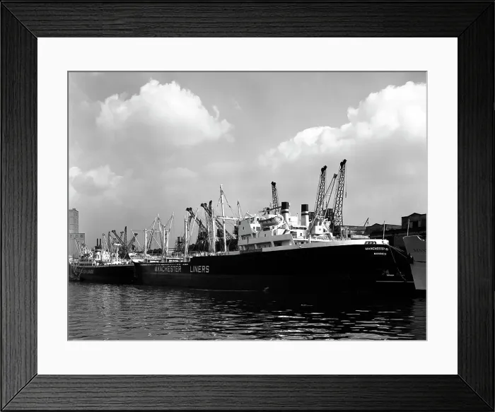 Framed Print : The Manchester Renown in dock on the Manchester Ship Canal, 1964 Framed Print : The Manchester Renown in dock on the Manchester Ship Canal, 1964