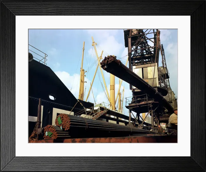 Framed Print : Dockers loading steel bars onto the Manchester Renown, Manchester, 1964. Artist Framed Print : Dockers loading steel bars onto the Manchester Renown, Manchester, 1964. Artist