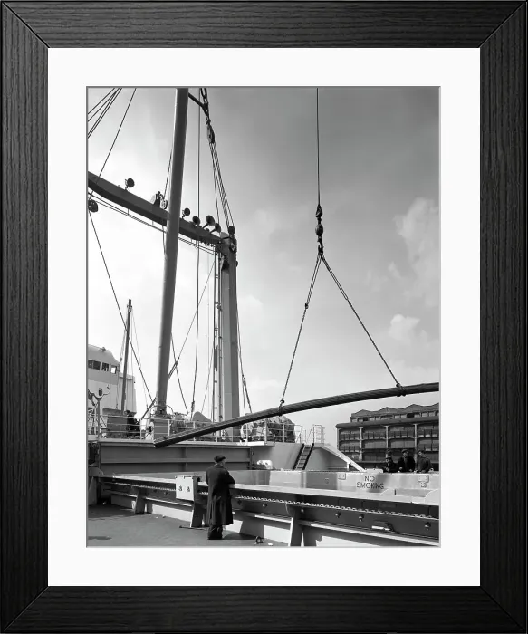 Framed Print : Steel bars being loaded onto the Manchester Renown, Manchester, 1964. Artist Framed Print : Steel bars being loaded onto the Manchester Renown, Manchester, 1964. Artist