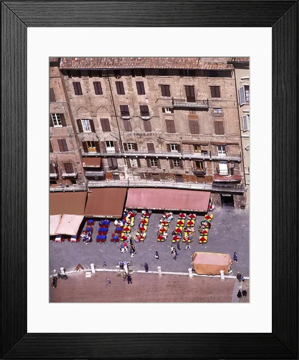 Framed Print : Birds eye veiw of Sienna-il Campo, Tuscany, Italy Framed Print : Birds eye veiw of Sienna-il Campo, Tuscany, Italy