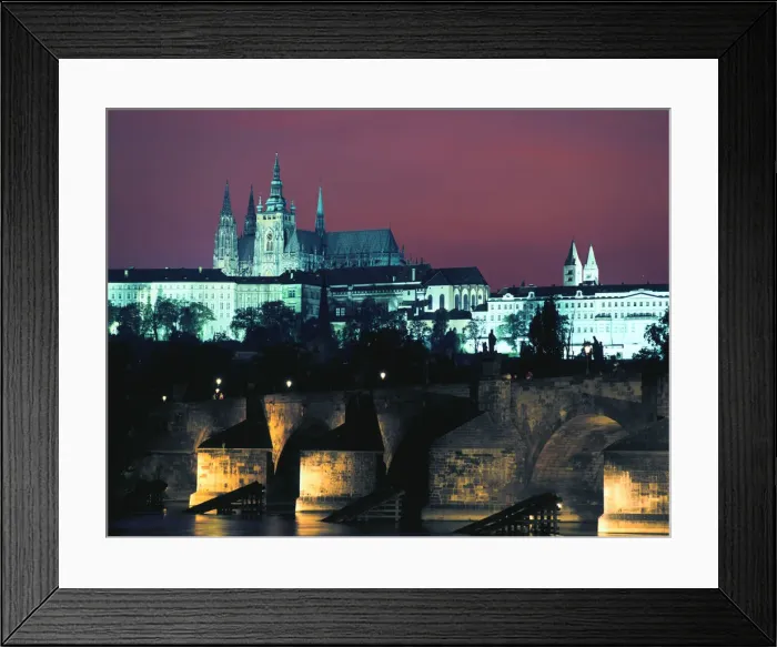 Framed Print : The Castle, Prague, Czech Republic Framed Print : The Castle, Prague, Czech Republic