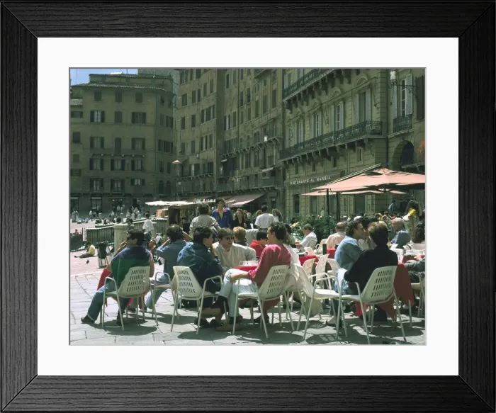Framed Print : CafT, IL Campo, Sienna, Tuscany, Italy Framed Print : CafT, IL Campo, Sienna, Tuscany, Italy