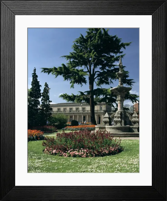 Framed Print : Royal Pump Room and Baths from Jephson Gardens, Leamington Spa, Warwickshire Framed Print : Royal Pump Room and Baths from Jephson Gardens, Leamington Spa, Warwickshire