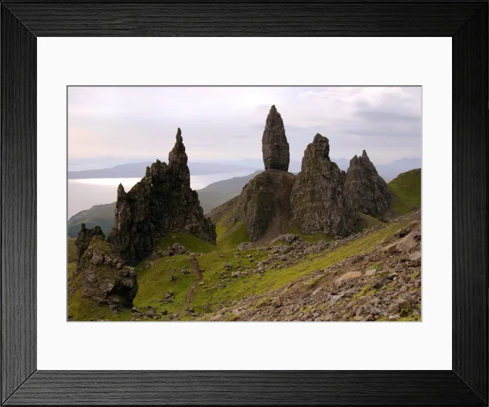 Framed Print : The Old Man of Storr, Isle of Skye, Highland, Scotland Framed Print : The Old Man of Storr, Isle of Skye, Highland, Scotland