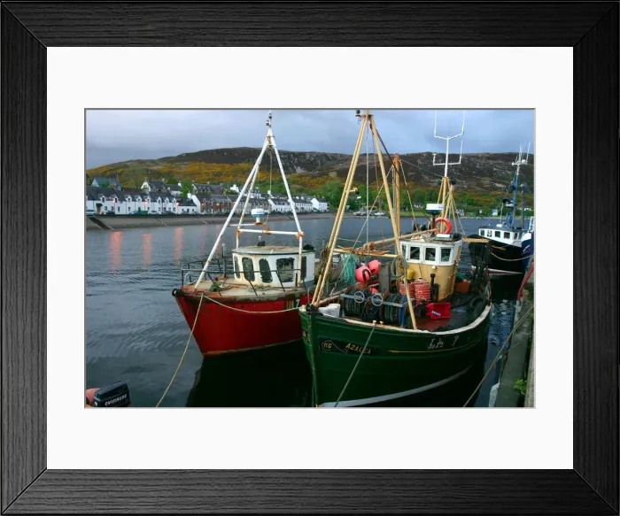 Framed Print : Fishing boats in Ullapool harbour at night, Highland, Scotland Framed Print : Fishing boats in Ullapool harbour at night, Highland, Scotland
