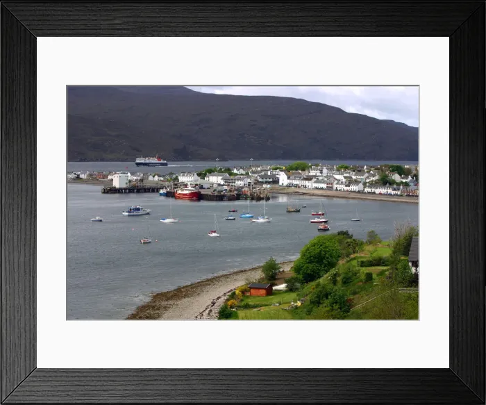Framed Print : View of Ullapool harbour, Highland, Scotland Framed Print : View of Ullapool harbour, Highland, Scotland