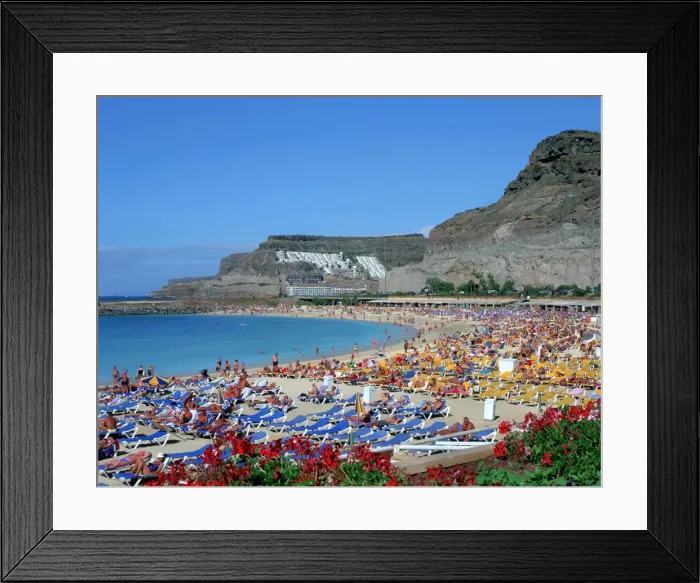 Framed Print : Playa del Amadores, Gran Canaria, Canary Islands Framed Print : Playa del Amadores, Gran Canaria, Canary Islands
