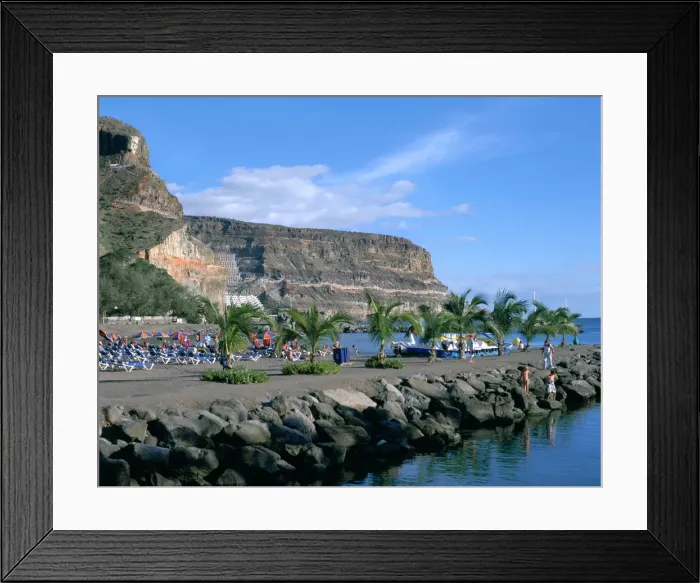 Framed Print : Breakwater, Puerto de Mogan, Gran Canaria, Canary Islands Framed Print : Breakwater, Puerto de Mogan, Gran Canaria, Canary Islands