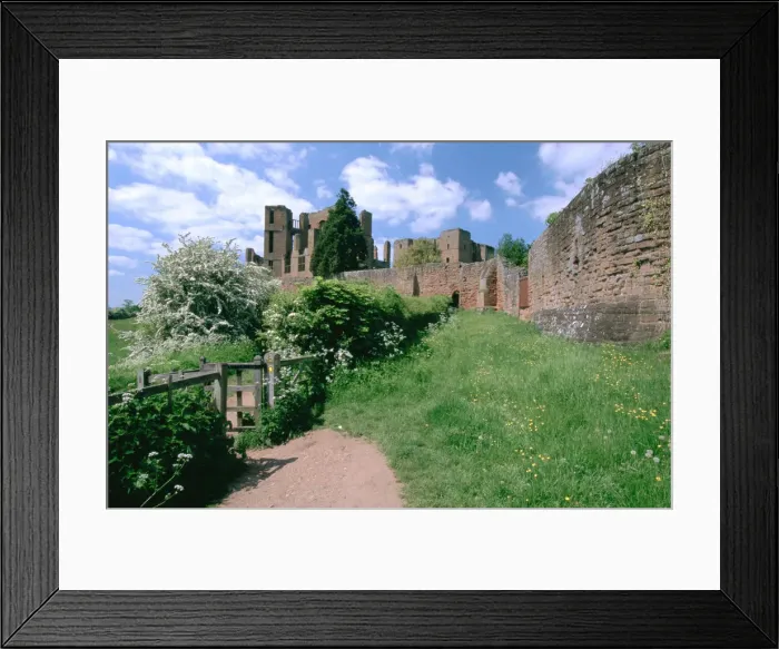 Framed Print : Kenilworth Castle, Warwickshire Framed Print : Kenilworth Castle, Warwickshire