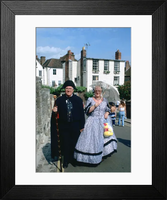 Framed Print : Dickens Festival, Rochester, Kent Framed Print : Dickens Festival, Rochester, Kent