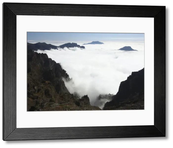 Framed Print : Parque Nacional de la Caldera de Taburiente, La Palma, Canary Islands, Spain, 2009 Framed Print : Parque Nacional de la Caldera de Taburiente, La Palma, Canary Islands, Spain, 2009