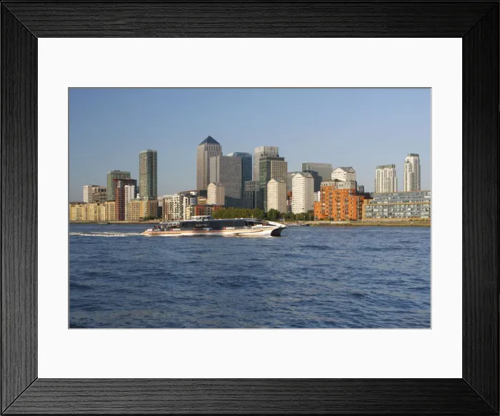 Framed Print : Canary Wharf, London, 2009 Framed Print : Canary Wharf, London, 2009