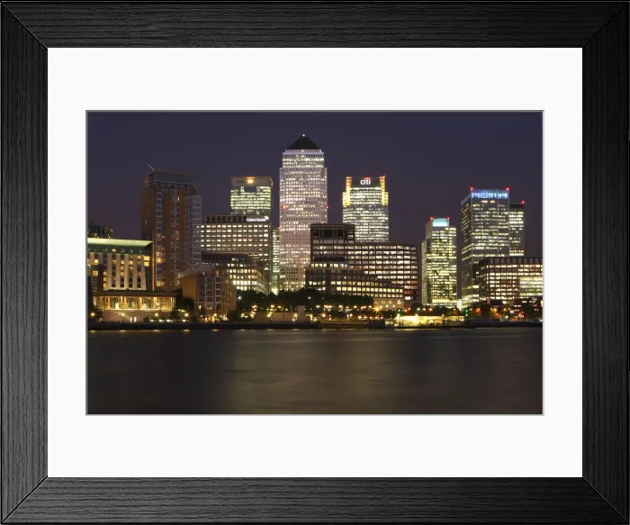 Framed Print : Canary Wharf, London, 2009 Framed Print : Canary Wharf, London, 2009