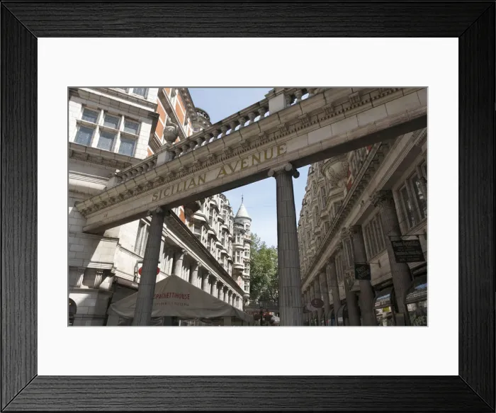 Framed Print : Sicilian Avenue, Bloomsbury, London, 2010 Framed Print : Sicilian Avenue, Bloomsbury, London, 2010