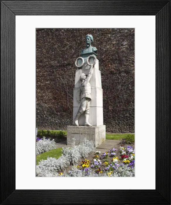 Framed Print : Edith Cavell Memorial, Norwich Cathedral, Norfolk, 2010 Framed Print : Edith Cavell Memorial, Norwich Cathedral, Norfolk, 2010