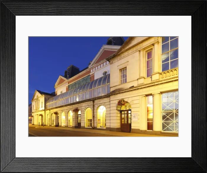 Framed Print : Grand Theatre, Swansea, South Wales, 2010 Framed Print : Grand Theatre, Swansea, South Wales, 2010