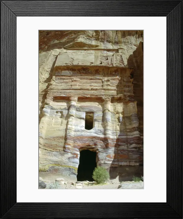 Framed Print : Silk Tomb, Petra, Jordan Framed Print : Silk Tomb, Petra, Jordan