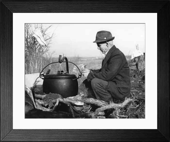 Framed Print : Gypsy man with cauldron, 1960s Framed Print : Gypsy man with cauldron, 1960s