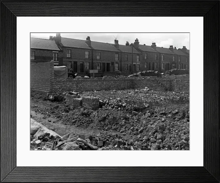 Framed Print : Carslyle Street, with new development, Kilnhurst, South Yorkshire, 1956 Framed Print : Carslyle Street, with new development, Kilnhurst, South Yorkshire, 1956
