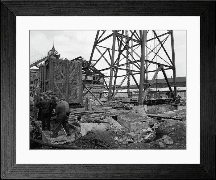 Framed Print : Installing a cage at Hickleton Main pit, Thurnscoe, South Yorkshire, 1961. Artist Framed Print : Installing a cage at Hickleton Main pit, Thurnscoe, South Yorkshire, 1961. Artist