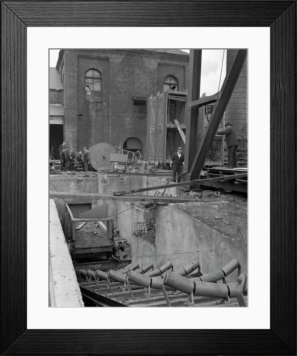 Framed Print : Newly installed conveyor sytem at Hickleton Main pit, Thurnscoe, South Yorkshire, 1961 Framed Print : Newly installed conveyor sytem at Hickleton Main pit, Thurnscoe, South Yorkshire, 1961