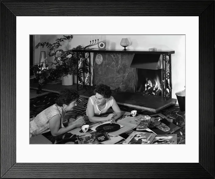 Framed Print : Photograph taken for a Baxi Fireplaces advertisment, 1961. Artist: Michael Walters Framed Print : Photograph taken for a Baxi Fireplaces advertisment, 1961. Artist: Michael Walters