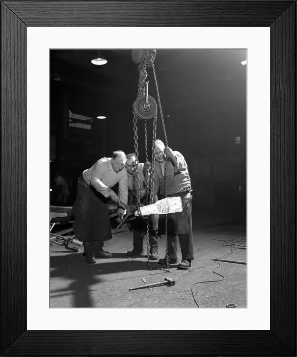 Framed Print : Three workers from Edgar Allens handle a red hot billet, Sheffield, South Yorkshire, 1963 Framed Print : Three workers from Edgar Allens handle a red hot billet, Sheffield, South Yorkshire, 1963