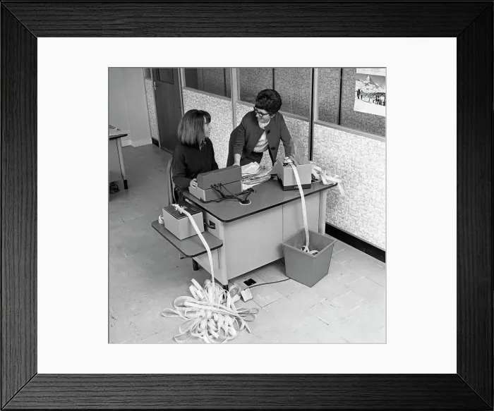 Framed Print : Punch room at Tetleys brewers, Leeds, West Yorkshire, 1968. Artist: Michael Walters Framed Print : Punch room at Tetleys brewers, Leeds, West Yorkshire, 1968. Artist: Michael Walters