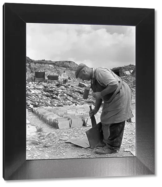 Dressing slate at Trebarwith Slate Quarry, Cornwall, 1959. Artist: Michael Walters