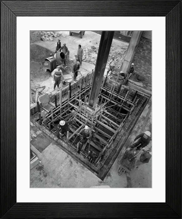 Framed Print : Men at work at a construction site, Gainsborough, Lincolnshire, 1960 Framed Print : Men at work at a construction site, Gainsborough, Lincolnshire, 1960