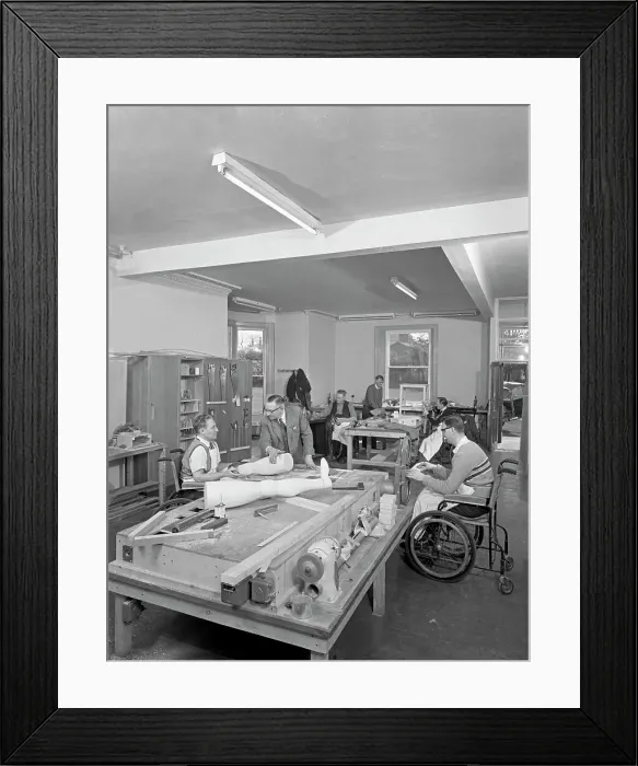 Framed Print : Retraining at a paraplegic centre in Pontefract, West Yorkshire, 1960 Framed Print : Retraining at a paraplegic centre in Pontefract, West Yorkshire, 1960
