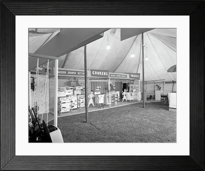 Framed Print : East Midlands Gas Board promotional roadshow, Darfield, near Barnsley, South Yorkshire, 1961 Framed Print : East Midlands Gas Board promotional roadshow, Darfield, near Barnsley, South Yorkshire, 1961