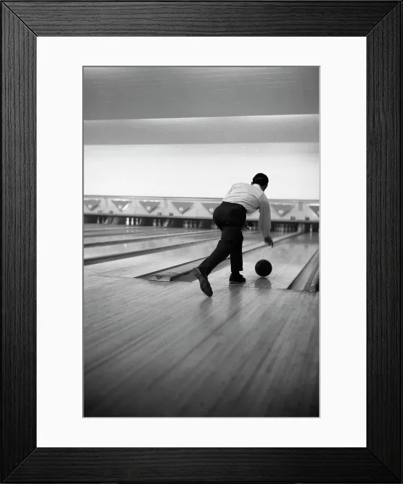 Framed Print : Ten pin bowling, Sheffield, South Yorkshire, 1964. Artist: Michael Walters Framed Print : Ten pin bowling, Sheffield, South Yorkshire, 1964. Artist: Michael Walters