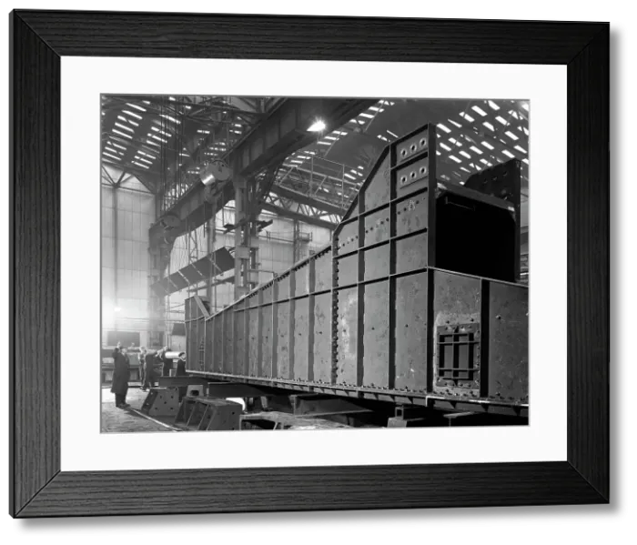 Framed Print : Engineers working at Husband & Co, Chesterfield, Derbyshire, 1962 Framed Print : Engineers working at Husband & Co, Chesterfield, Derbyshire, 1962