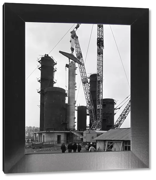 Erecting an absorption tower, Coleshill coal preparation plant, Warwickshire, 1962