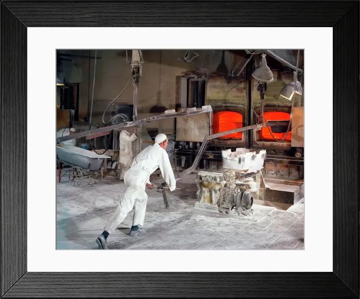Framed Print : Extracting a steel bath from the furnace at Ideal Standard in Hull, Humberside, 1967 Framed Print : Extracting a steel bath from the furnace at Ideal Standard in Hull, Humberside, 1967