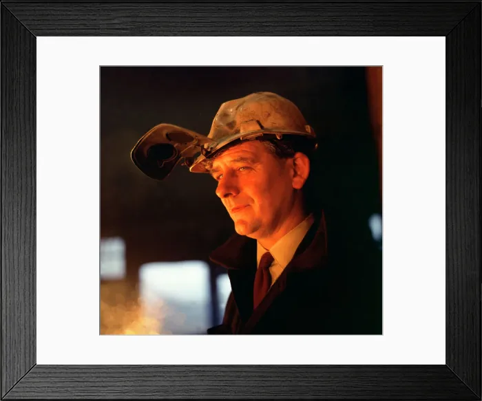 Framed Print : Steel worker, Newton Chambers, Sheffield, South Yorkshire, 1971. Artist: Michael Walters Framed Print : Steel worker, Newton Chambers, Sheffield, South Yorkshire, 1971. Artist: Michael Walters