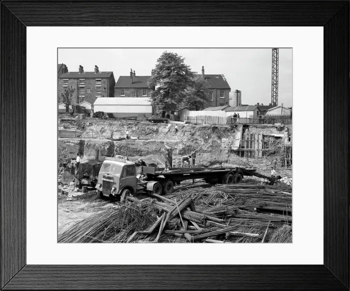 Framed Print : An AEC Mammoth Major on the building site for Sheffield University, 1960. Artist Framed Print : An AEC Mammoth Major on the building site for Sheffield University, 1960. Artist
