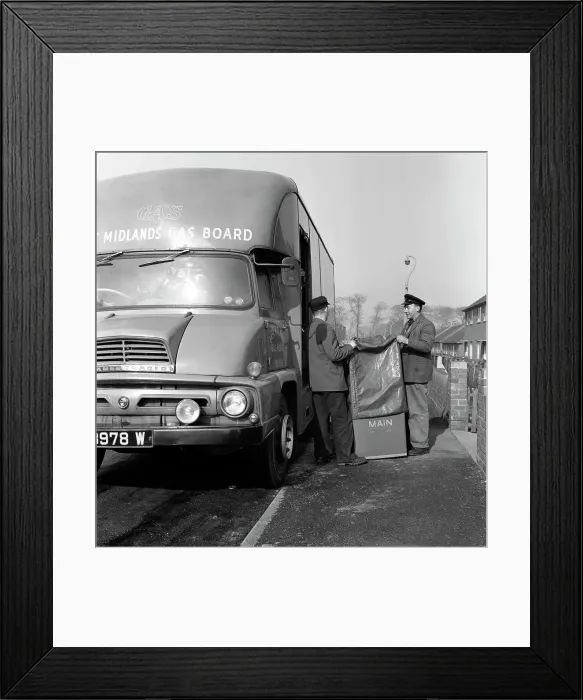 Framed Print : Home delivery of a cooker, Darfield, Barnsley, South Yorkshire, 1963 Framed Print : Home delivery of a cooker, Darfield, Barnsley, South Yorkshire, 1963
