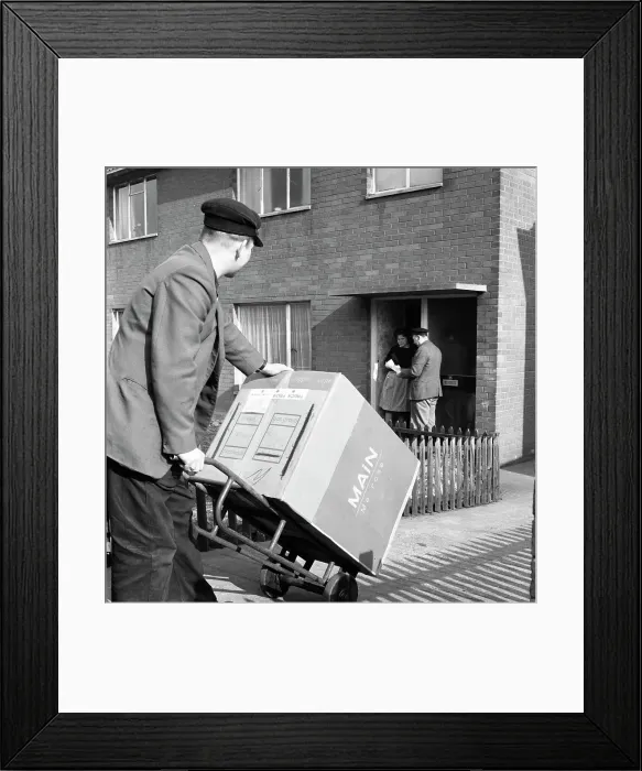 Framed Print : Home delivery of a cooker, Darfield, Barnsley, South Yorkshire, 1963 Framed Print : Home delivery of a cooker, Darfield, Barnsley, South Yorkshire, 1963